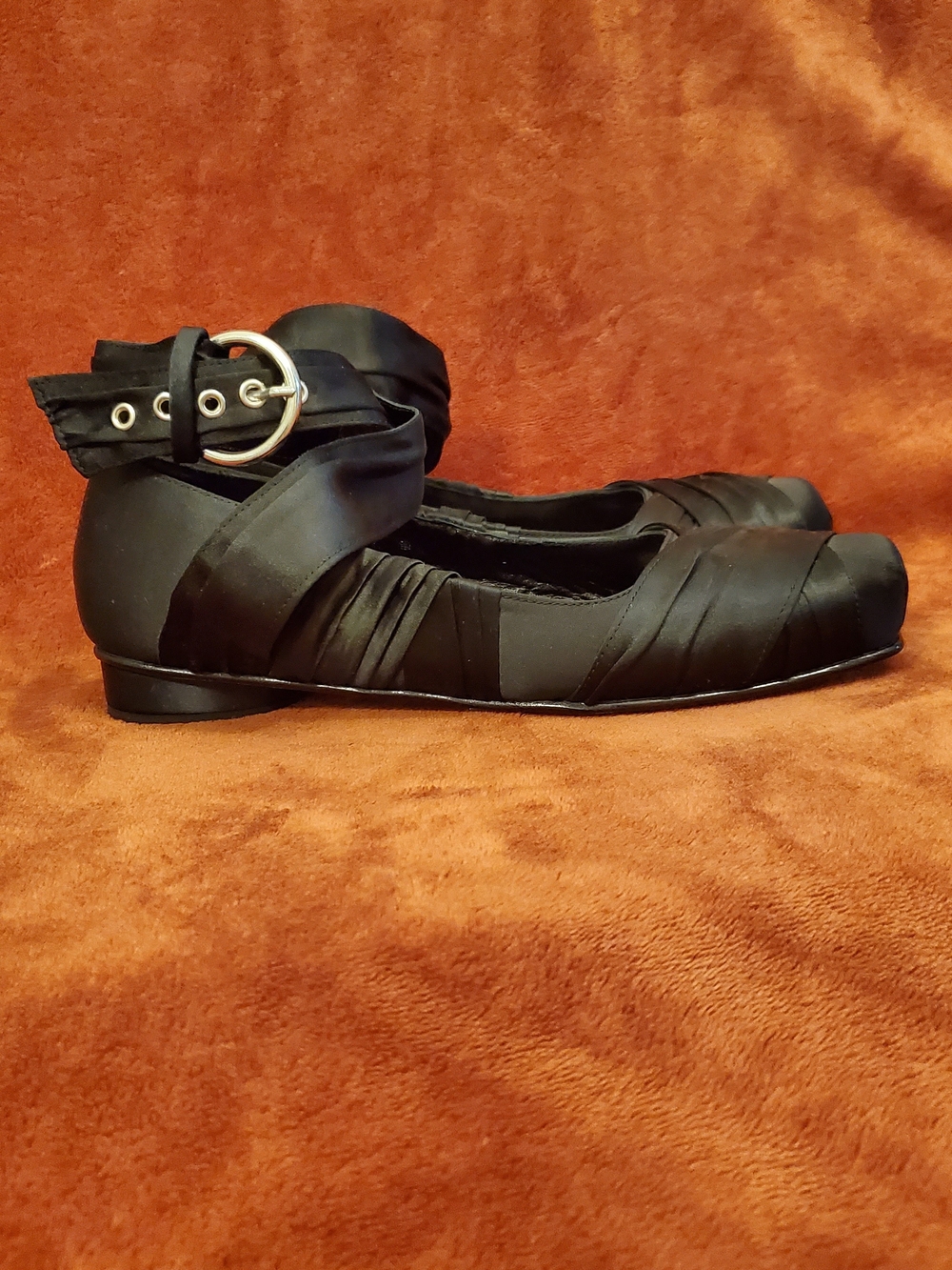 ALOHAS Women's Black Satin Wrap-Ankle Ballet Flats